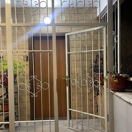 Warm Apartment In The Center Of Tirana City Ngoại thất bức ảnh