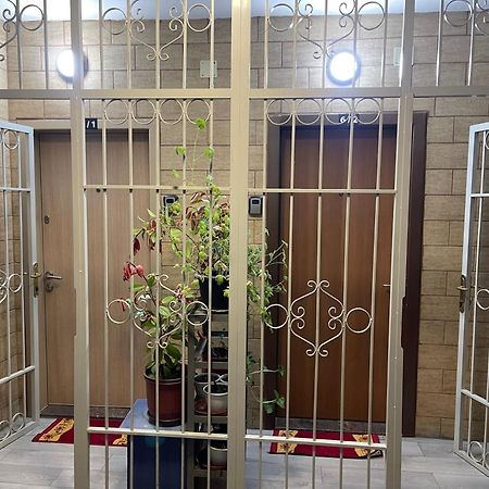 Warm Apartment In The Center Of Tirana City Ngoại thất bức ảnh