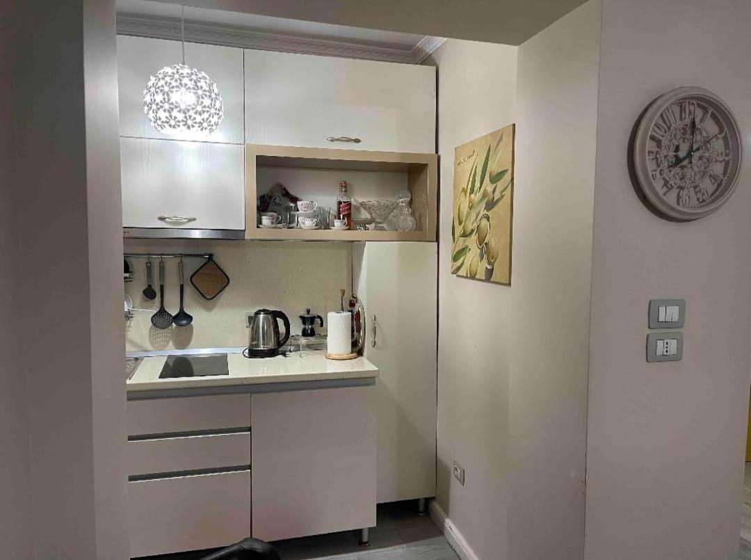 Warm Apartment In The Center Of Tirana City Ngoại thất bức ảnh